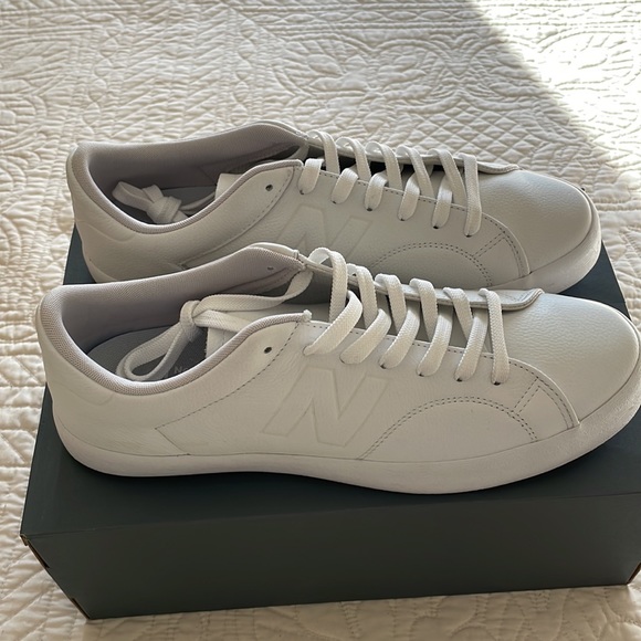 New Balance Gym Shoes Mens’ Size 12 - Picture 3 of 6